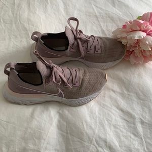 Nike infinity react running shoes - pink